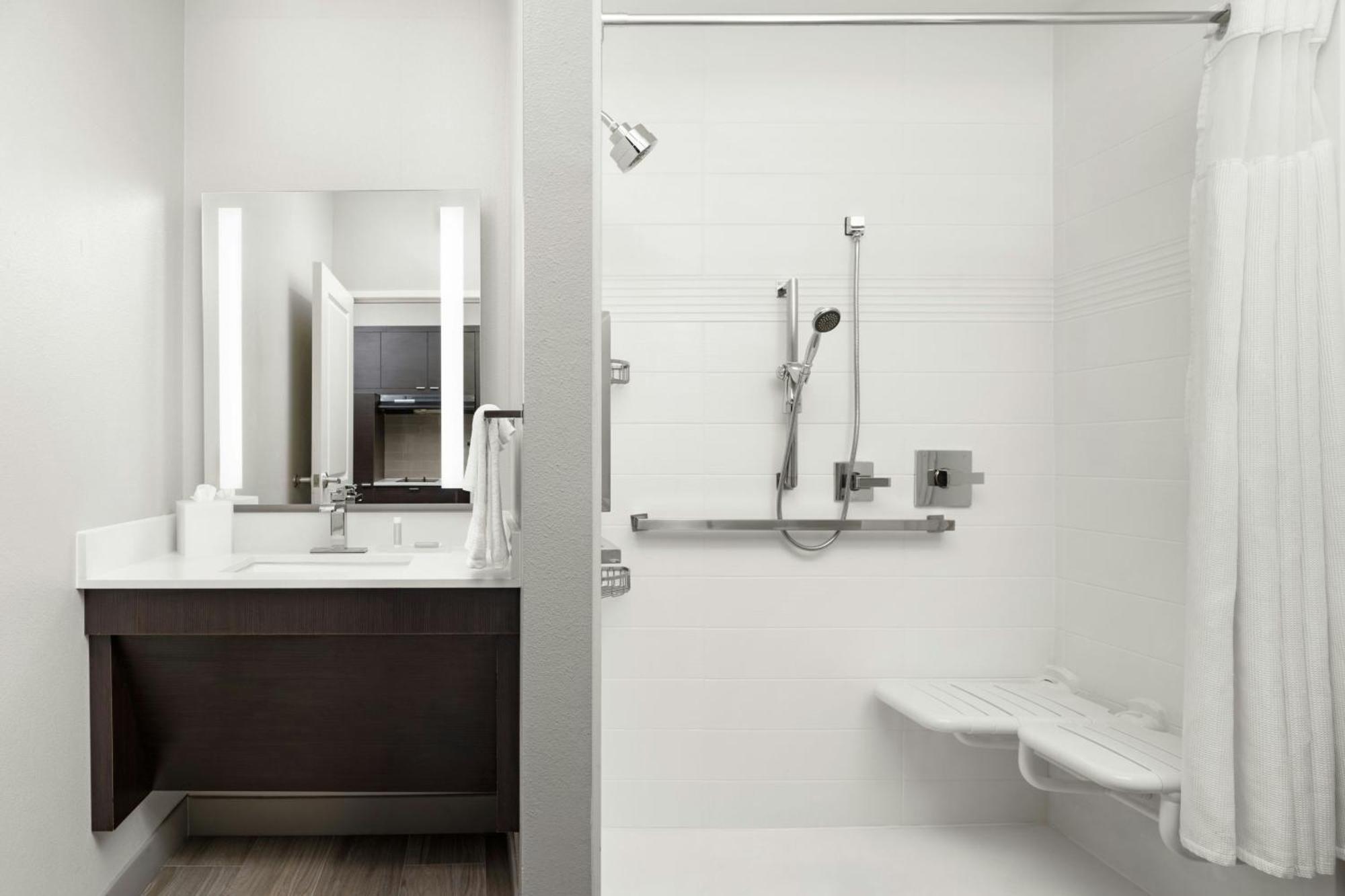 Towneplace Suites By Marriott Houston Hobby Airport Екстер'єр фото