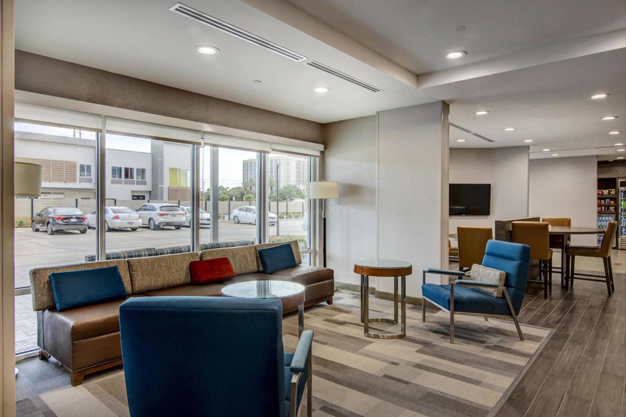 Towneplace Suites By Marriott Houston Hobby Airport Екстер'єр фото